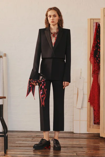 Look 25